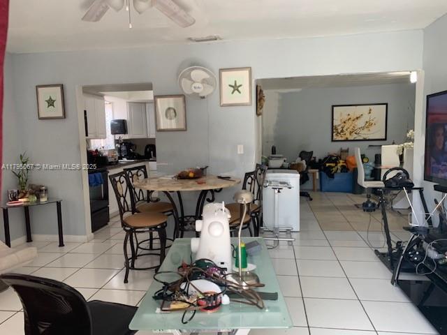 1147 Nw 46th St, Miami, Broward County, Florida - 4 Bedrooms  
2 Bathrooms - 