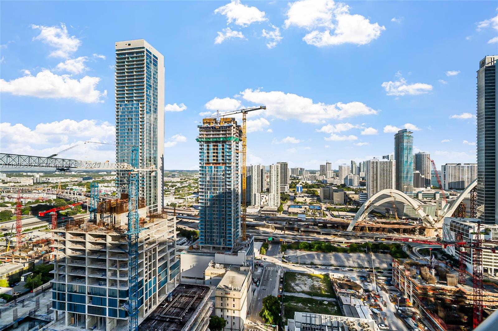 PARAMOUNT MIAMI WORLDCENT - Residential