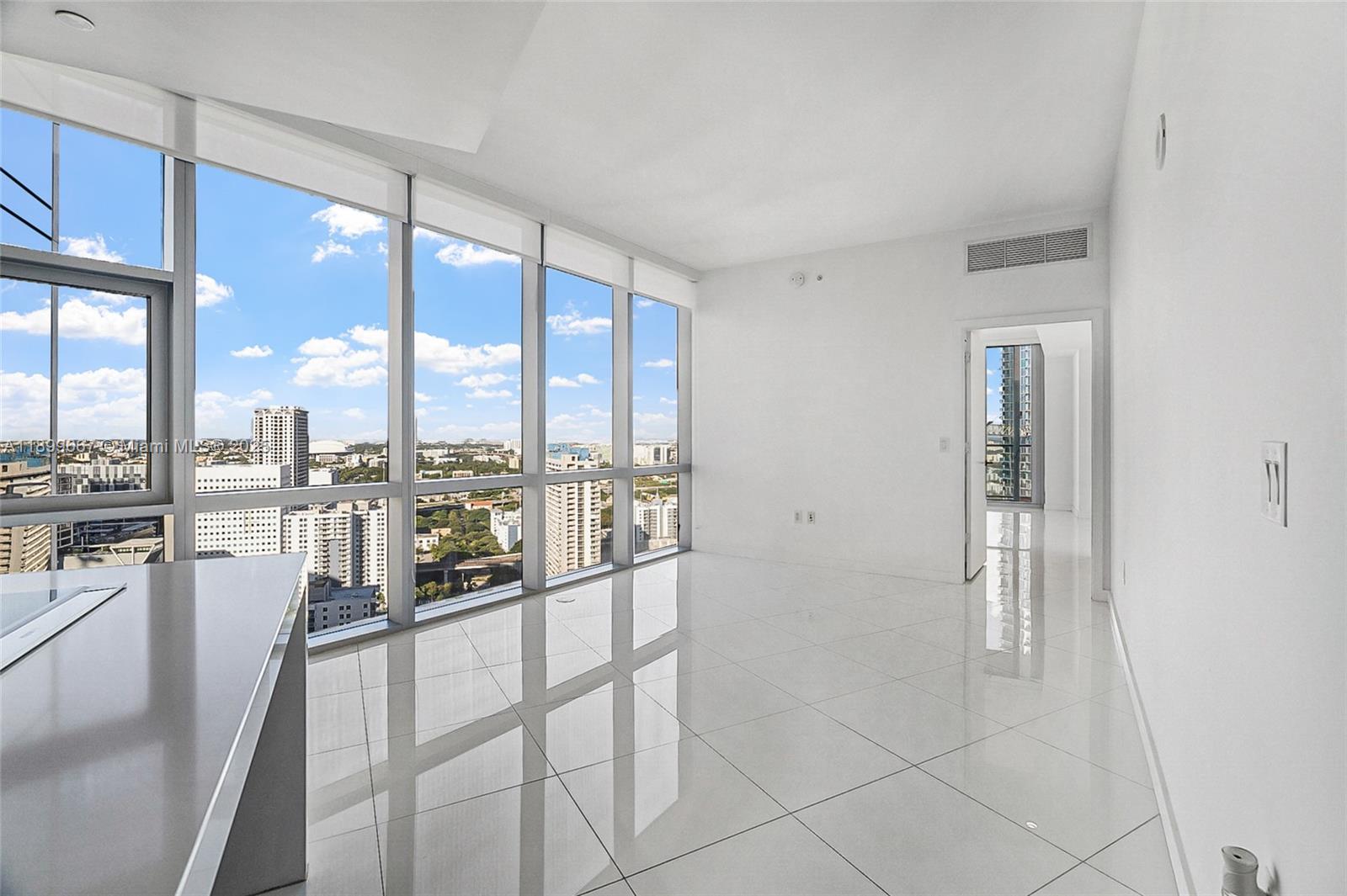 PARAMOUNT MIAMI WORLDCENT - Residential