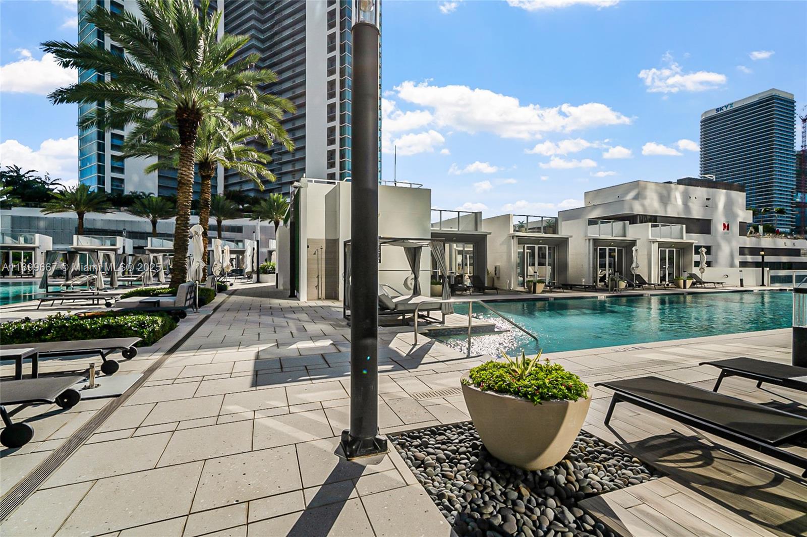 PARAMOUNT MIAMI WORLDCENT - Residential