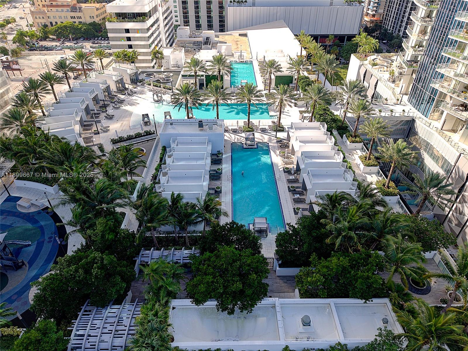 PARAMOUNT MIAMI WORLDCENT - Residential