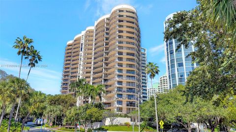 Condominium in Miami FL 2843 Bayshore Dr.jpg