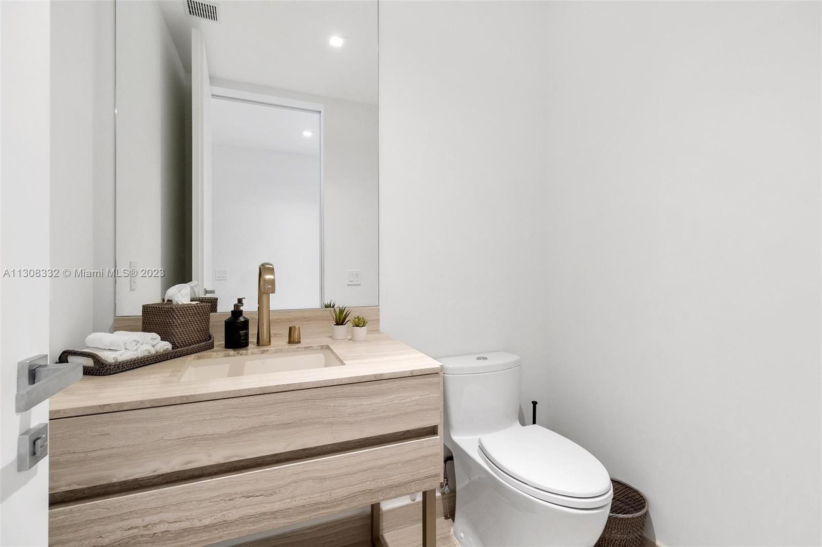 Armani Casa - Residential