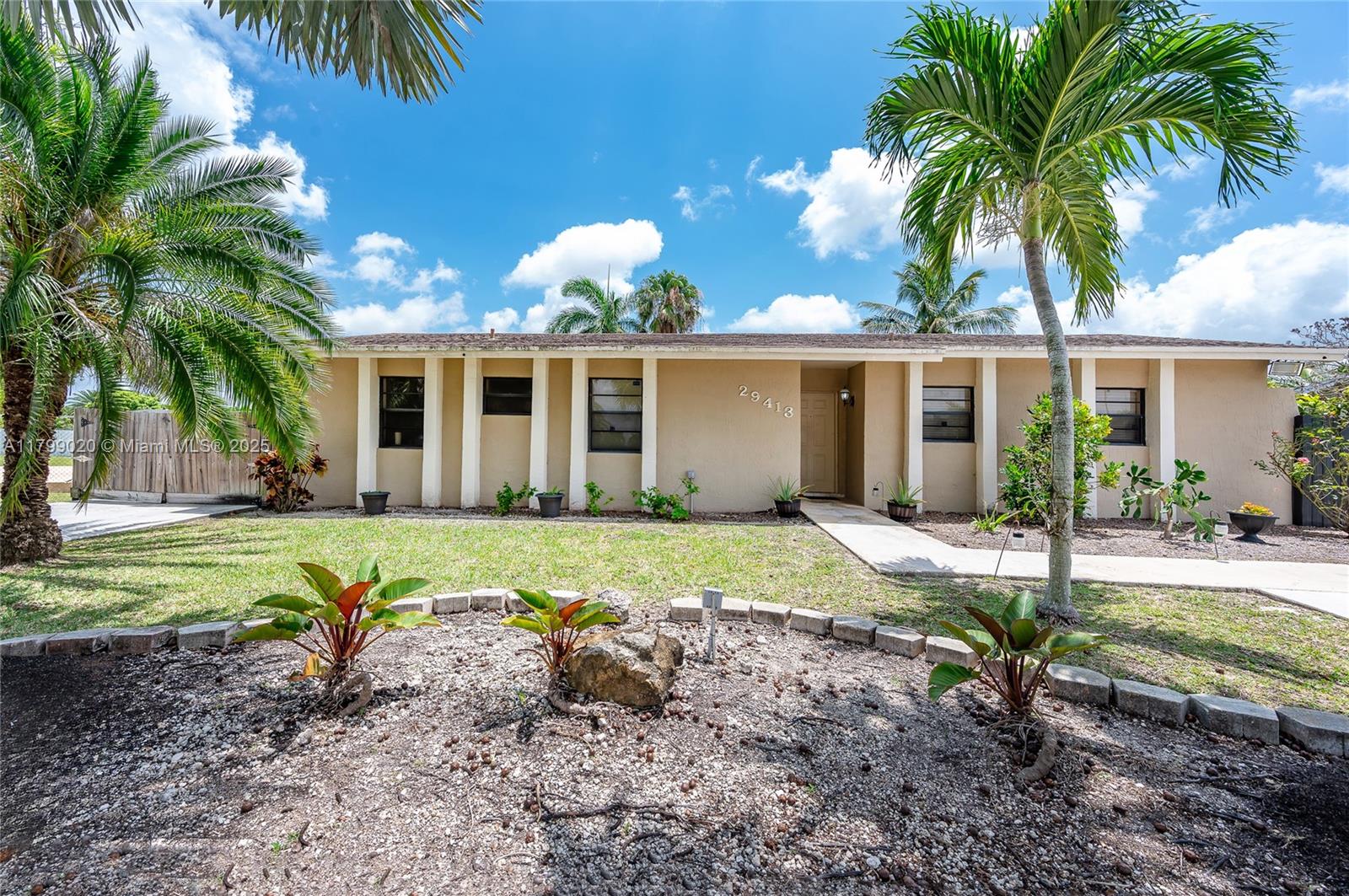 29413 Sw 144th Ct, Homestead, Miami-Dade County, Florida - 4 Bedrooms  
2 Bathrooms - 
