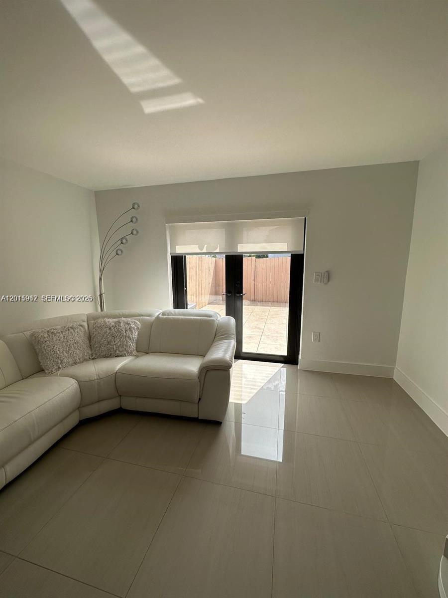 GARDENS AT KENDALE LAKES - Residential