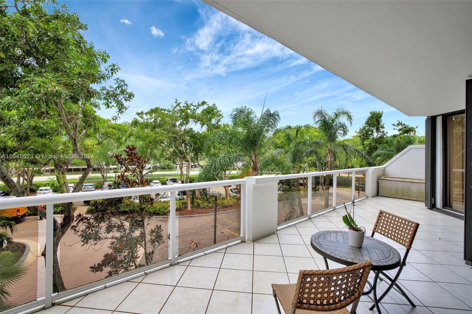 HARBORSIDE AT THE WATERWA - Residential