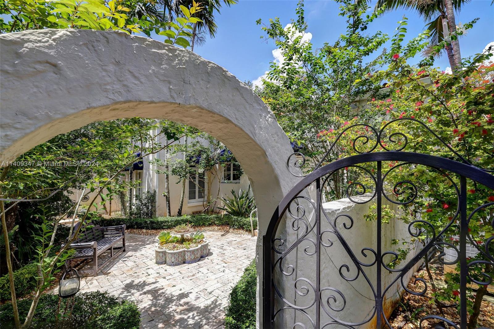 MIAMI SHORES SEC 1 AMD - Residential