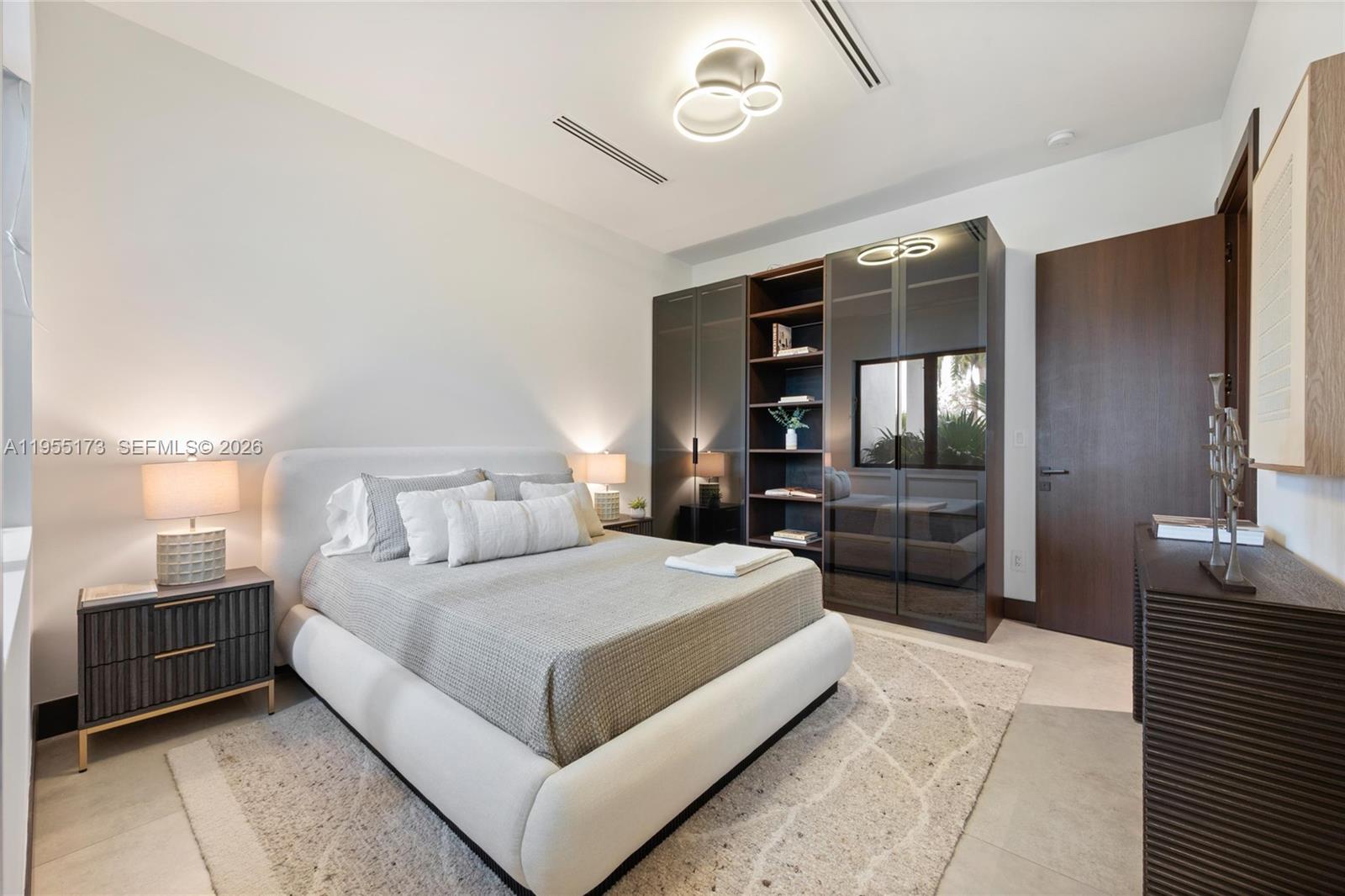 SUNILAND ESTATES 1ST ADDN - Residential