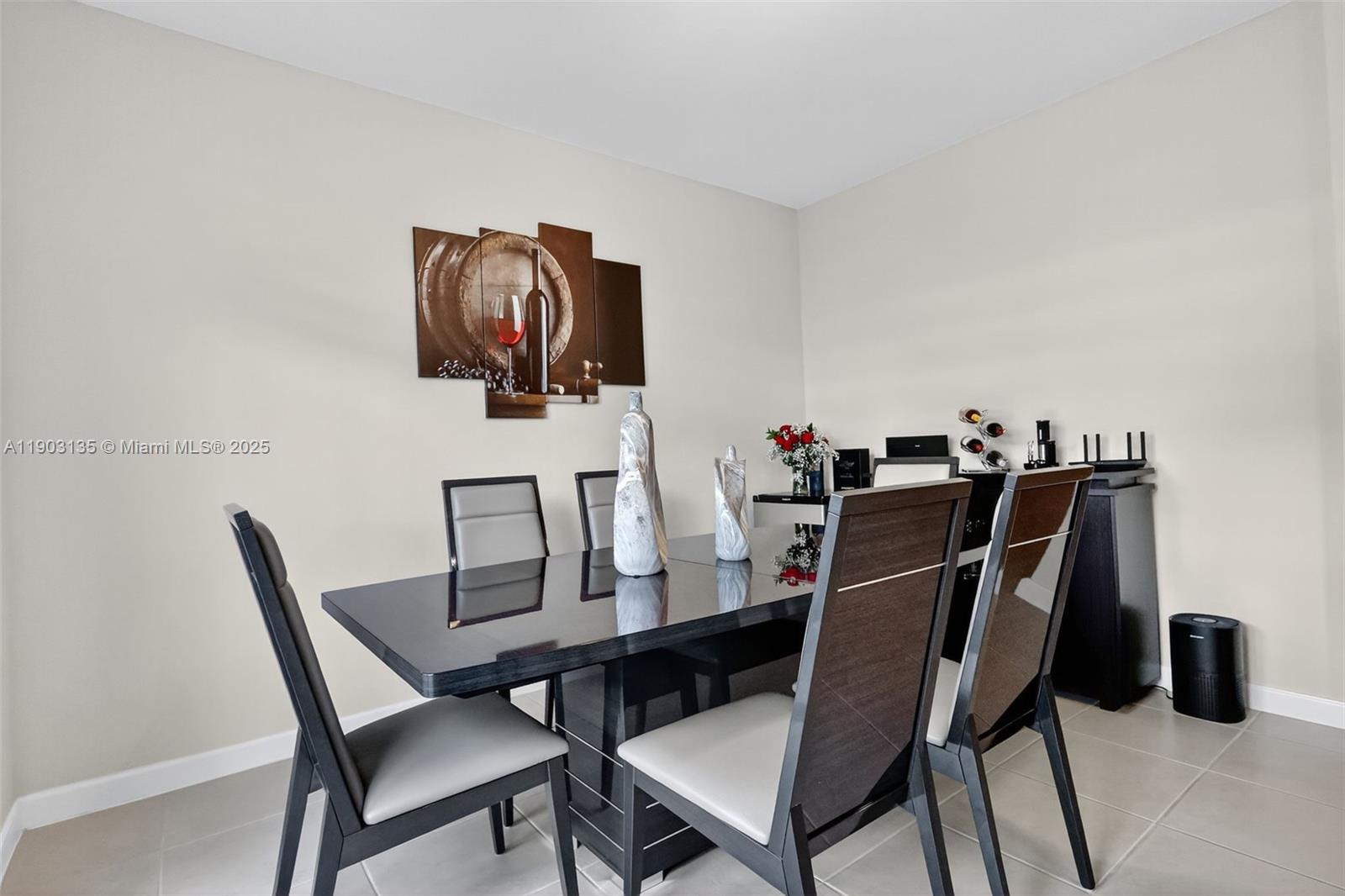 VILLA BELLO - Residential