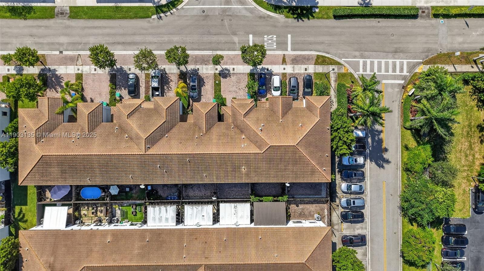 VILLA BELLO - Residential