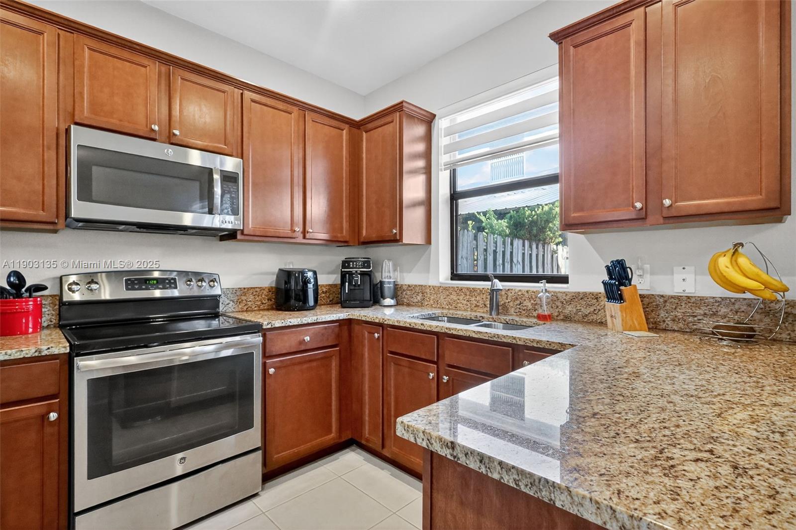 VILLA BELLO - Residential