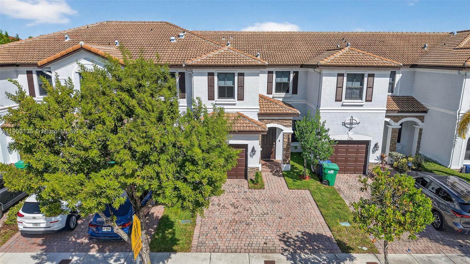 VILLA BELLO - Residential