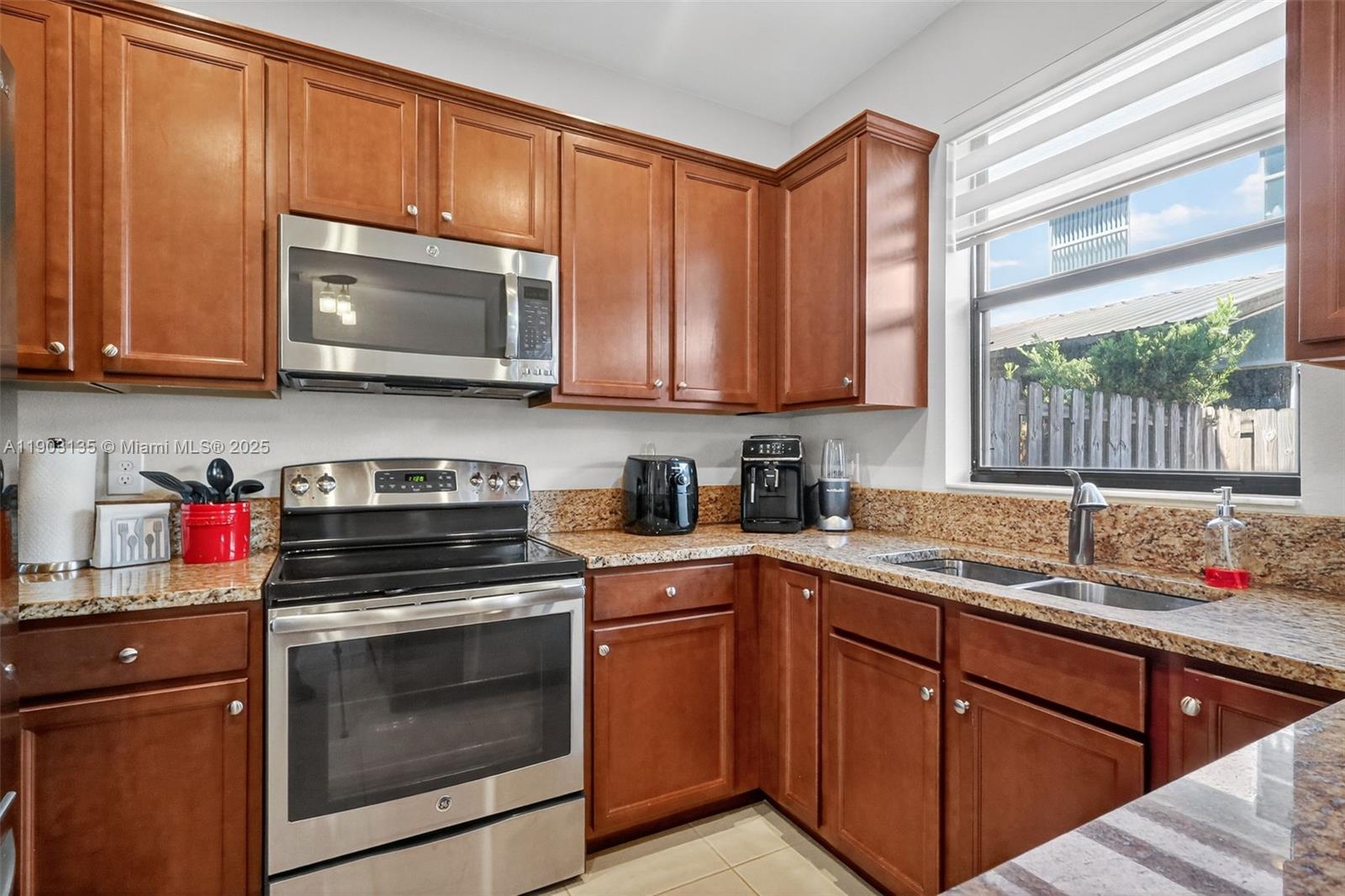 VILLA BELLO - Residential