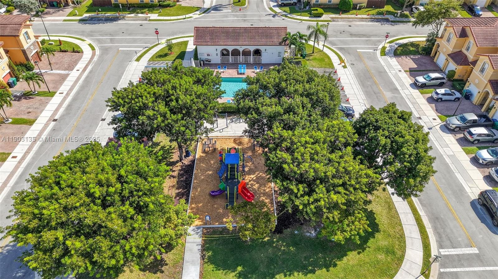 VILLA BELLO - Residential