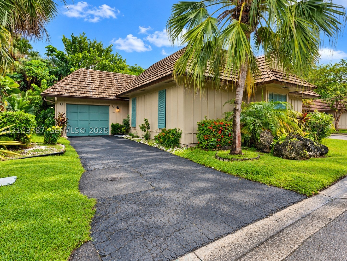 1901 Coquina Way