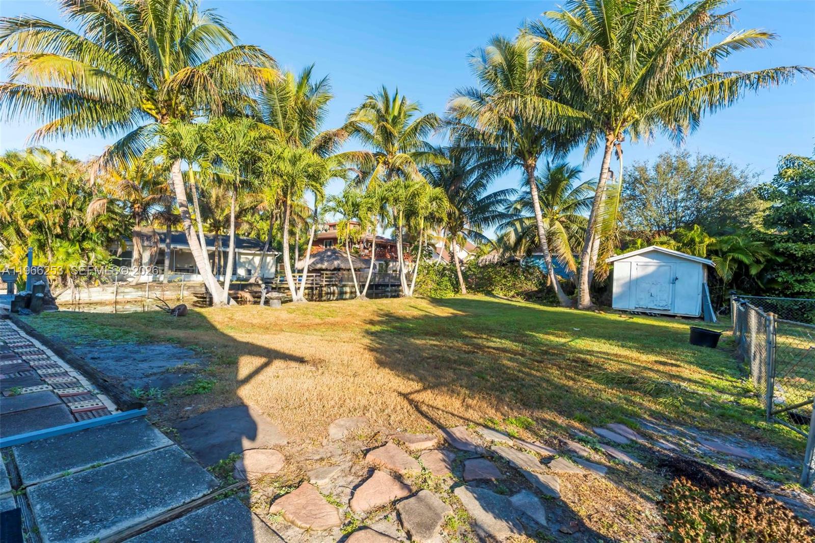 HYPOLUXO VILLAGE 2 - Residential