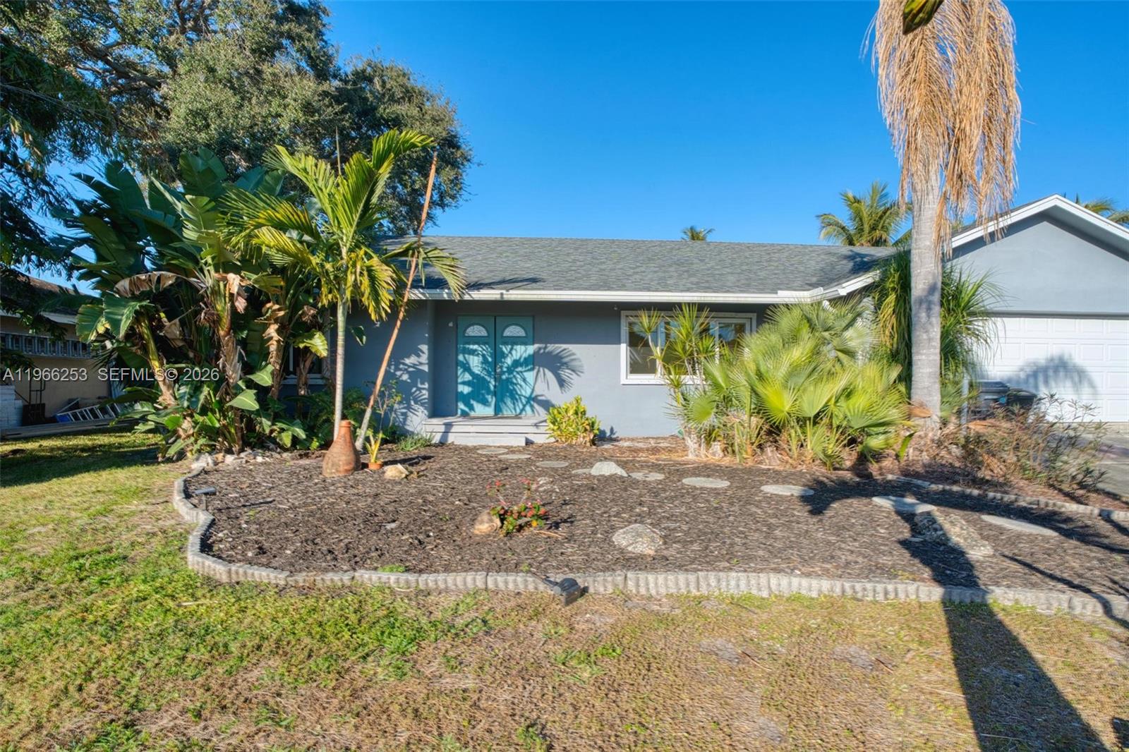 HYPOLUXO VILLAGE 2 - Residential