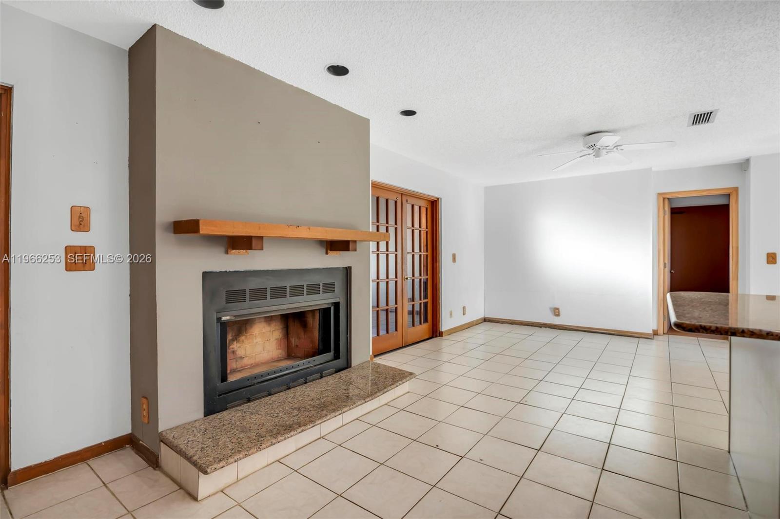 HYPOLUXO VILLAGE 2 - Residential