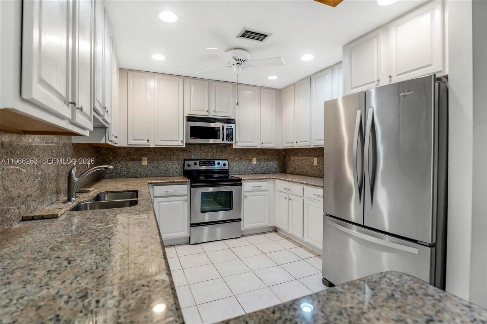 HYPOLUXO VILLAGE 2 - Residential