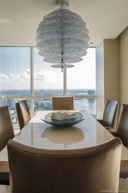 TRUMP ROYALE CONDO - Residential