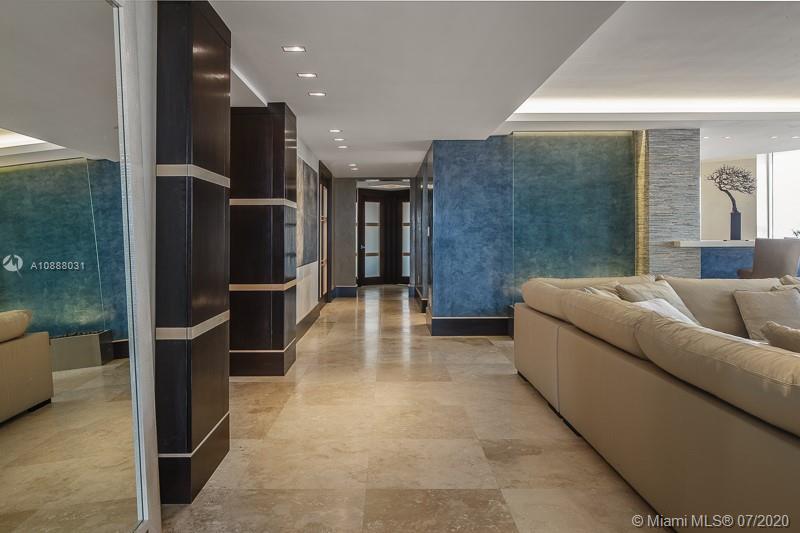 TRUMP ROYALE CONDO - Residential