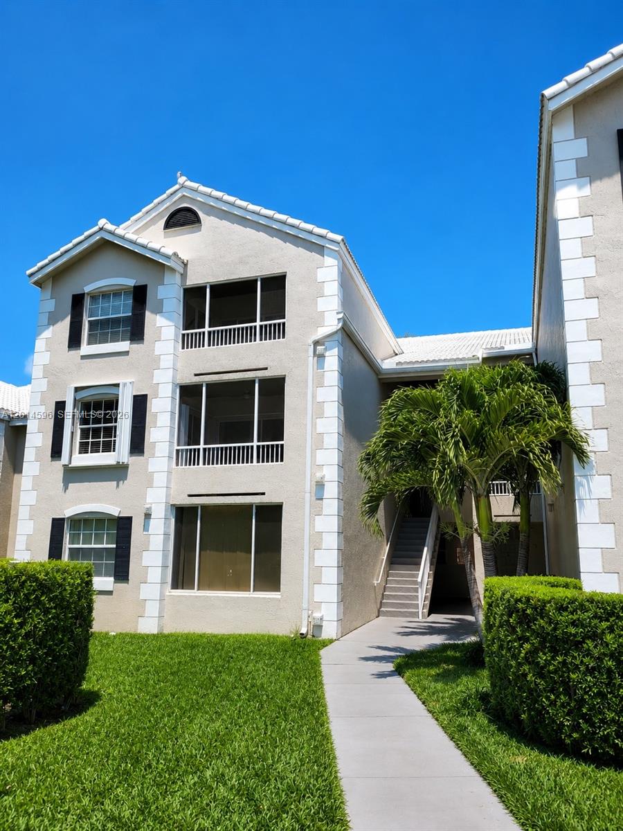 LAKEVIEW CLUB CONDO - Residential