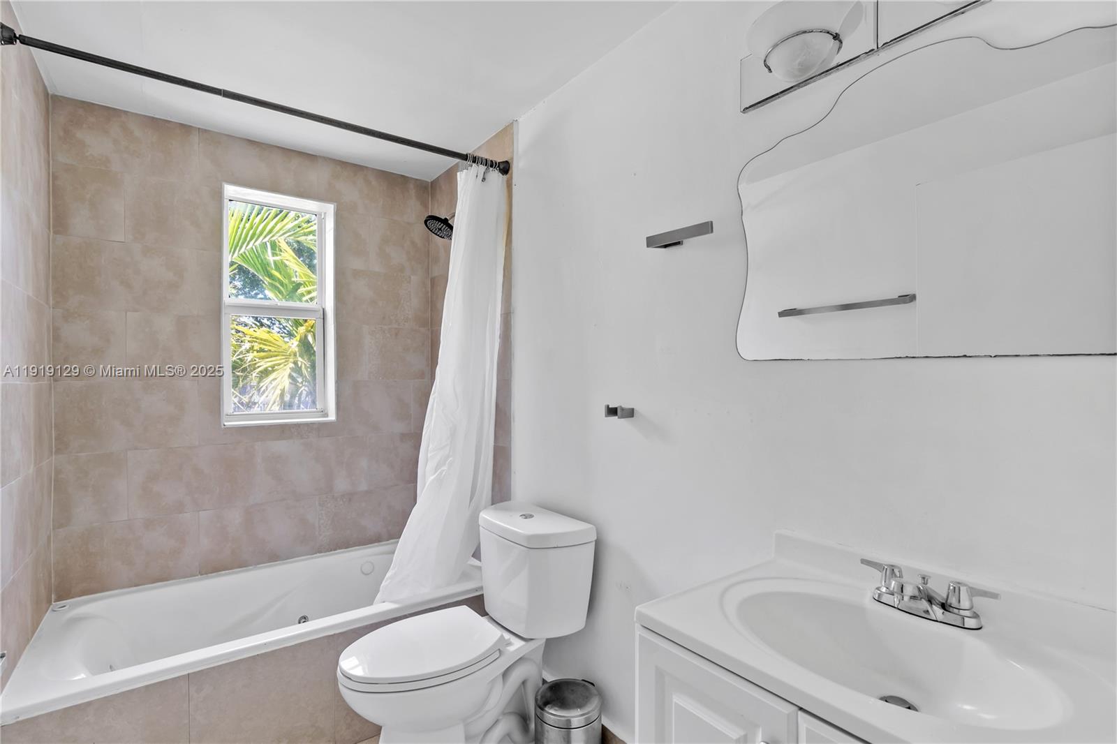 THE RUSKIN CONDO - Residential