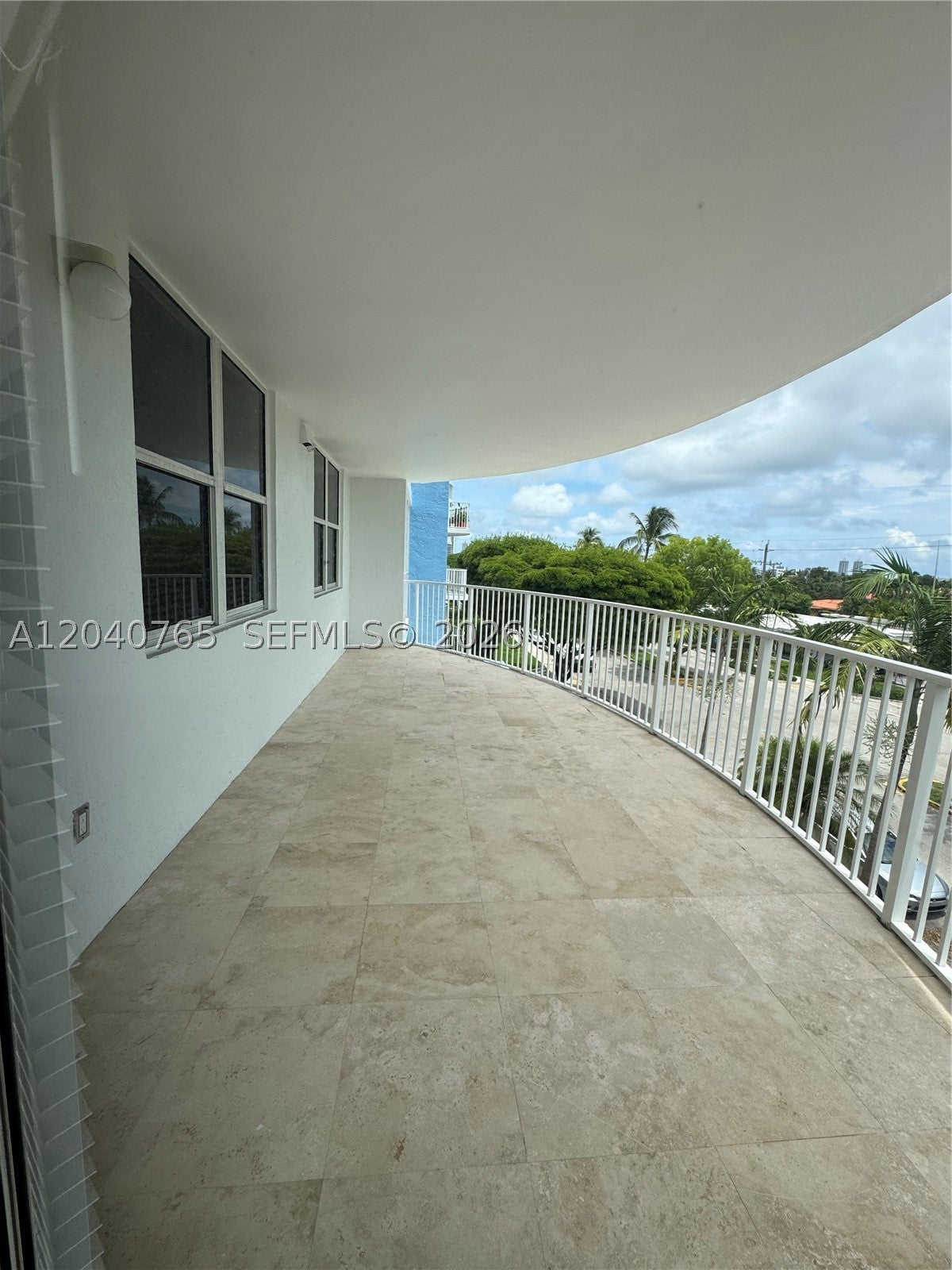 1555 N Treasure Dr 313