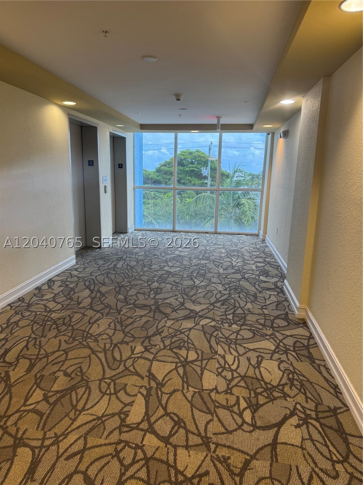 1555 N Treasure Dr 313