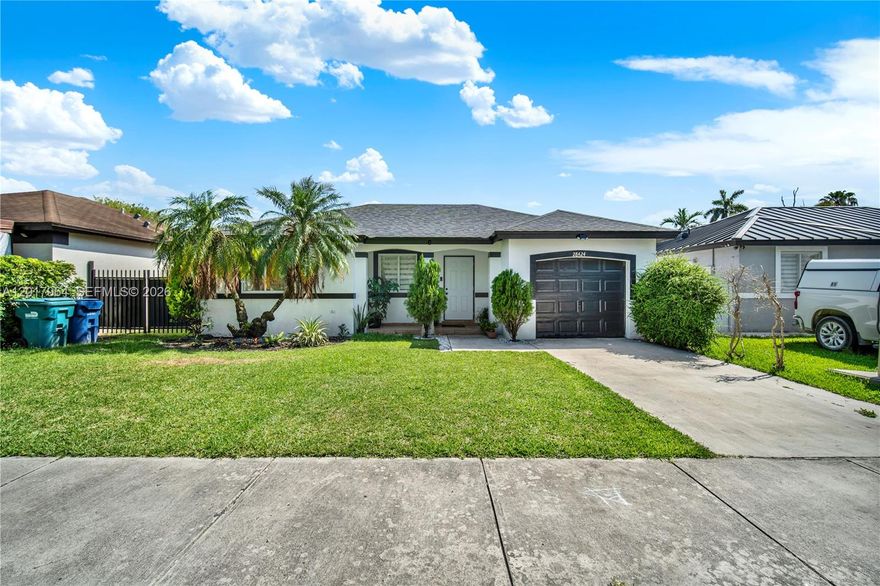 Come see this well-maintained home on a cul-de-sac in Southwest Florida. This beautiful family home features a brand-new roof, large windows that fill the space with natural light, beautiful flooring, and an updated kitchen with top-of-the-line appliances. There is also a den that can be used as an office space.
Nestled in a quiet, pedestrian-friendly neighborhood with no HOA, this property is conveniently located near major roads and highways, providing easy access throughout the city. The area is growing rapidly and offers great schools, shopping, and dining nearby.
The home also includes a spacious garage and driveway, a well-kept front yard, and a large backyard perfect for entertaining family and friends.
Priced to sell, this home will not last long on the market. Come see it for yourself and don’t miss this incredible opportunity!