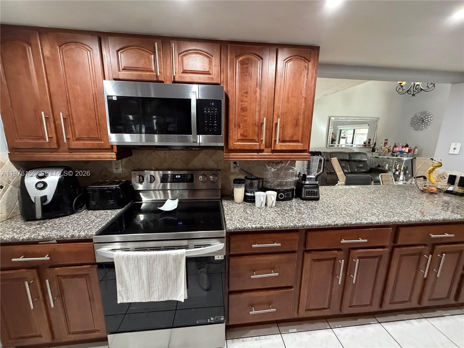 MIDWAY VILLAGE PH 2 CONDO - Residential