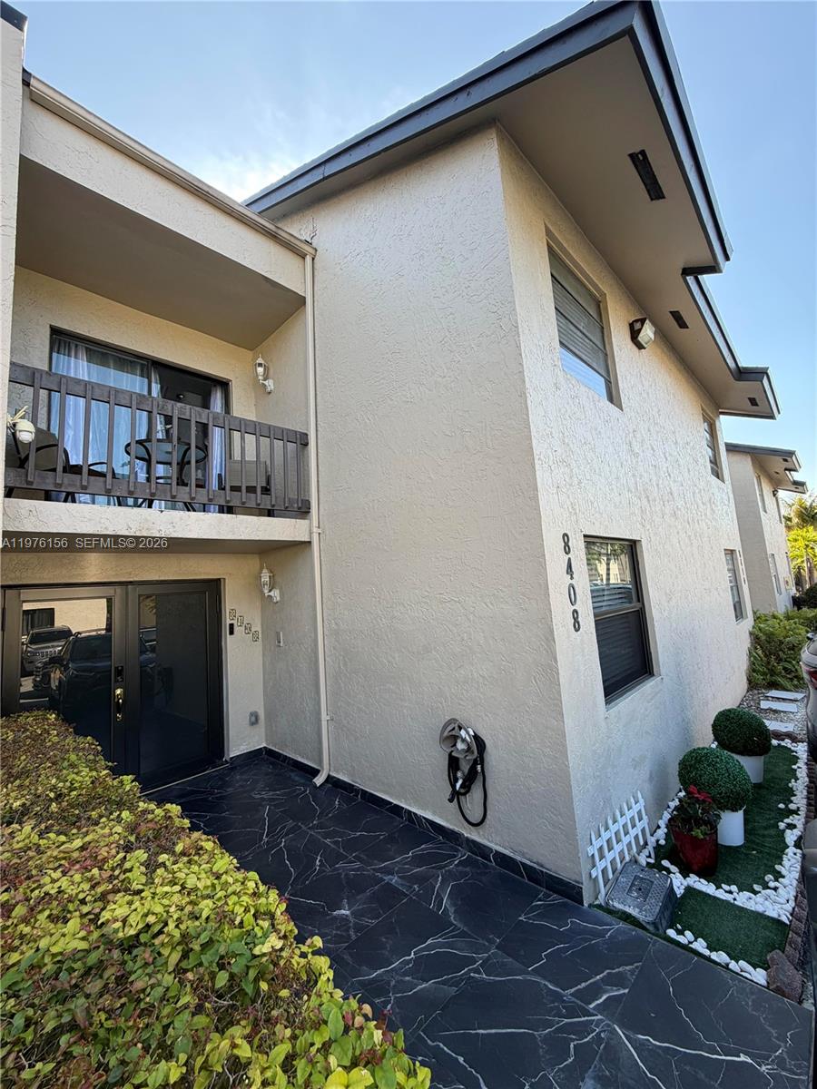 MIDWAY VILLAGE PH 2 CONDO - Residential