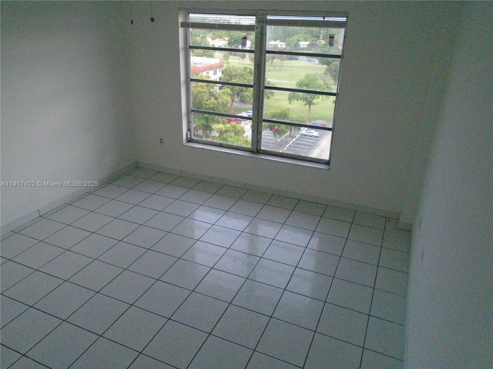 MANORS OF INVERRARY XI - Residential Lease