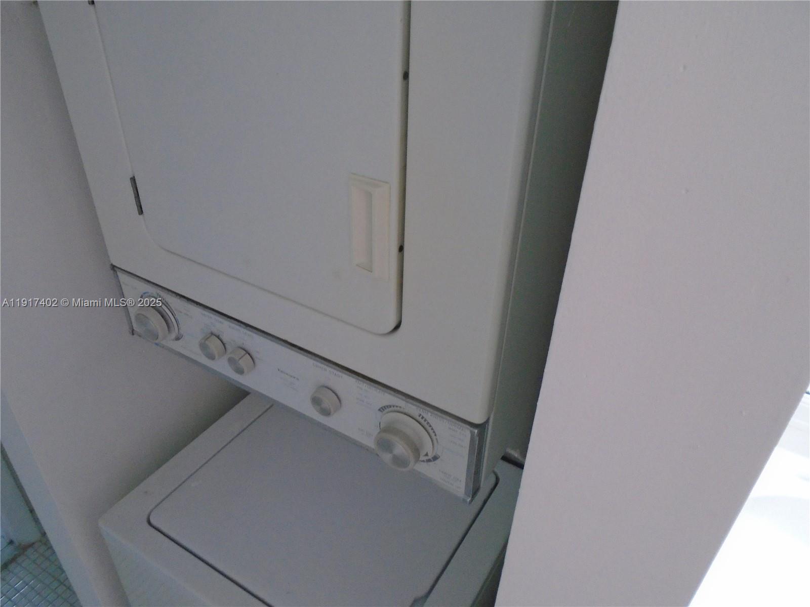 MANORS OF INVERRARY XI - Residential Lease