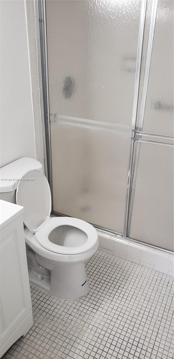 MANORS OF INVERRARY XI - Residential Lease