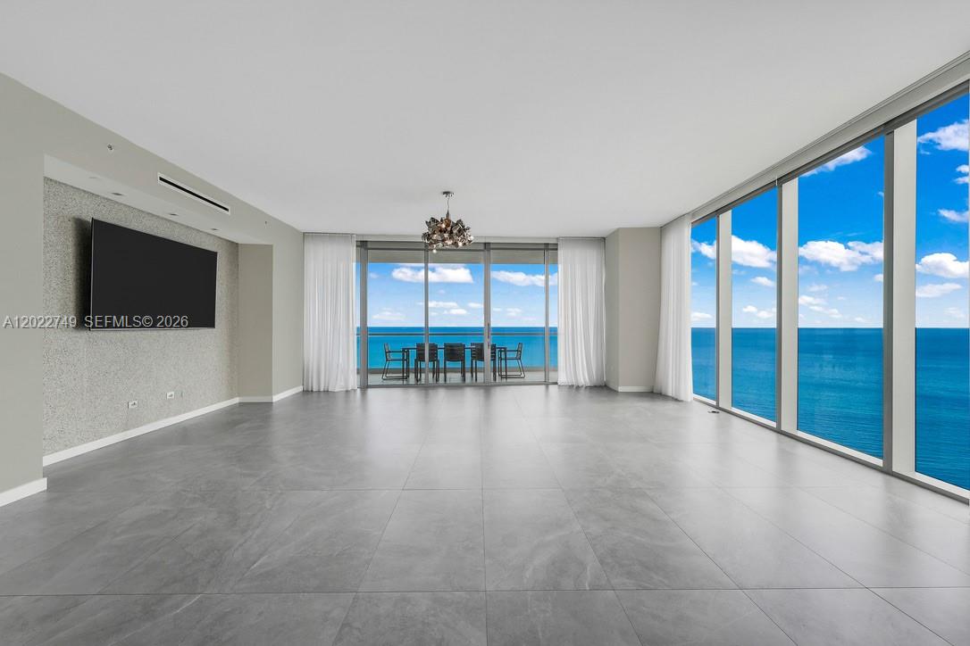 18501 Collins Ave 1804