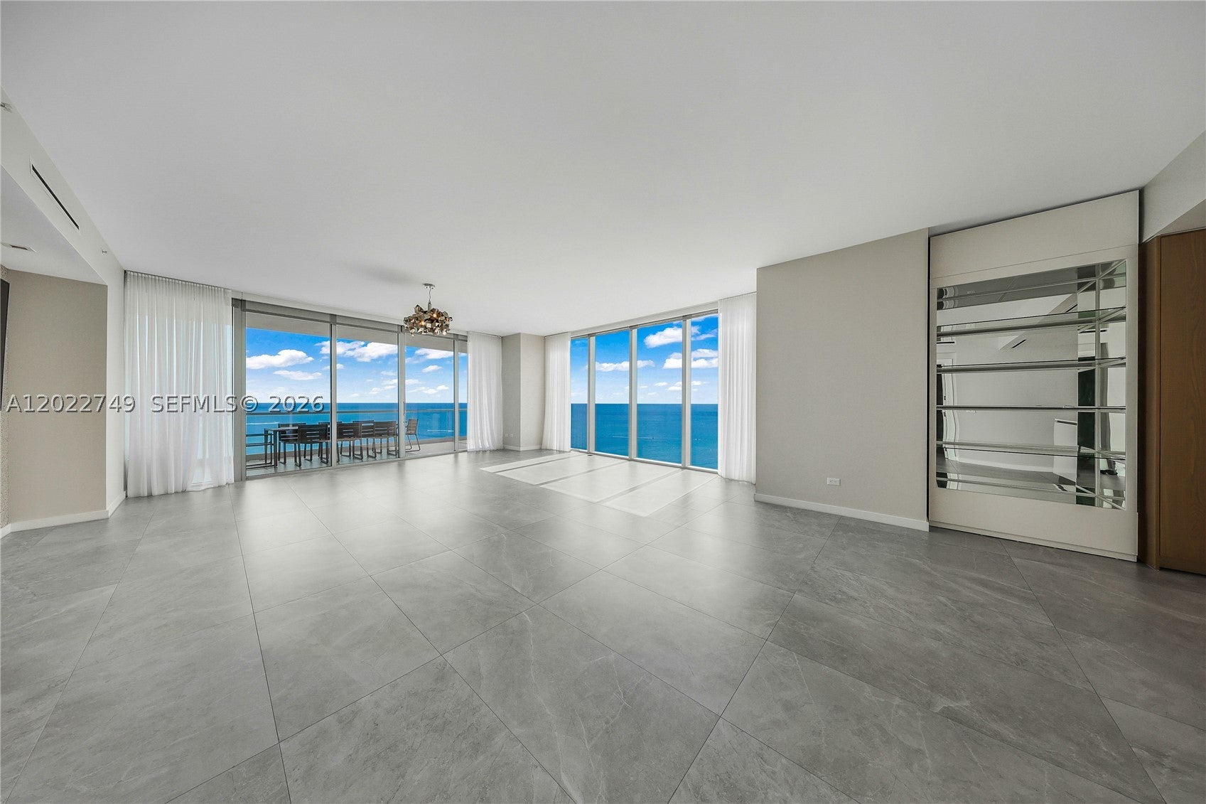 18501 Collins Ave 1804