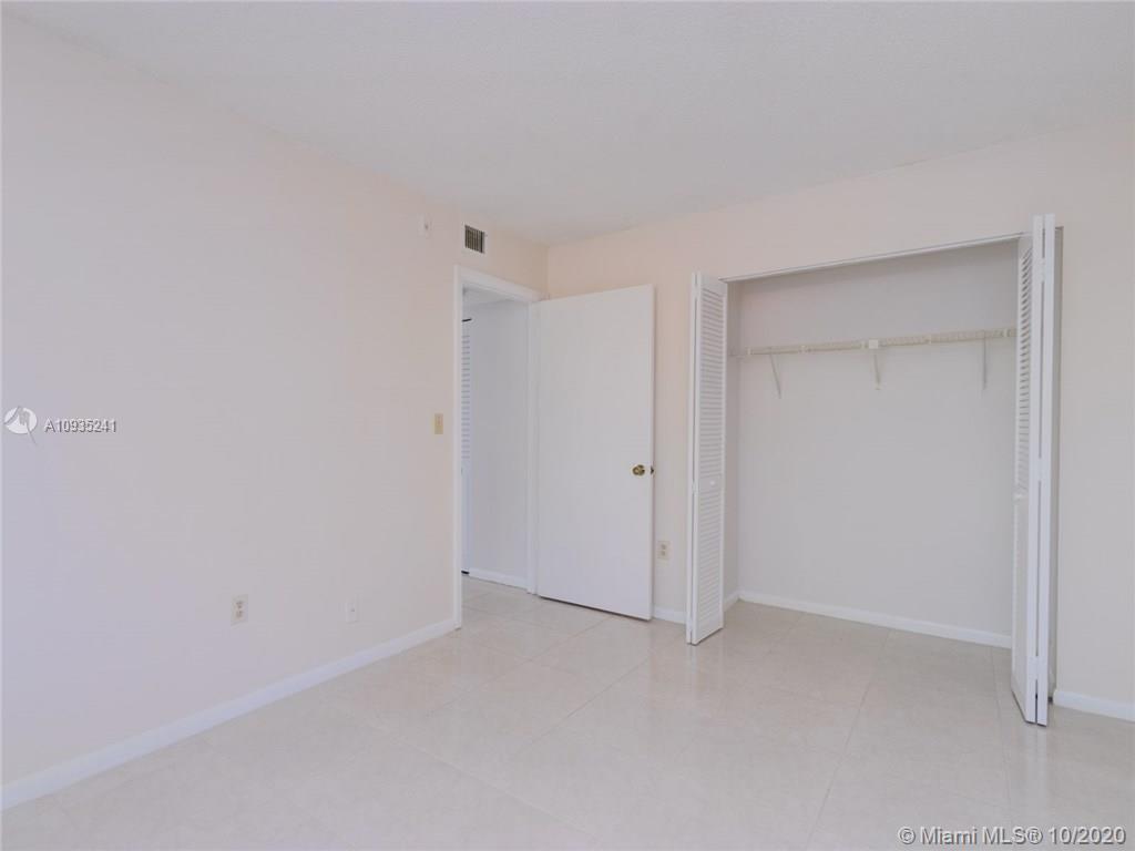 VILLAS AT LAKEVIEW CONDO - Residential Lease