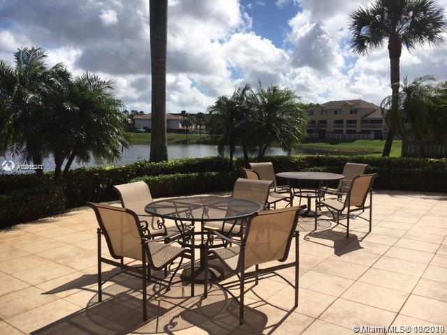 VILLAS AT LAKEVIEW CONDO - Residential Lease