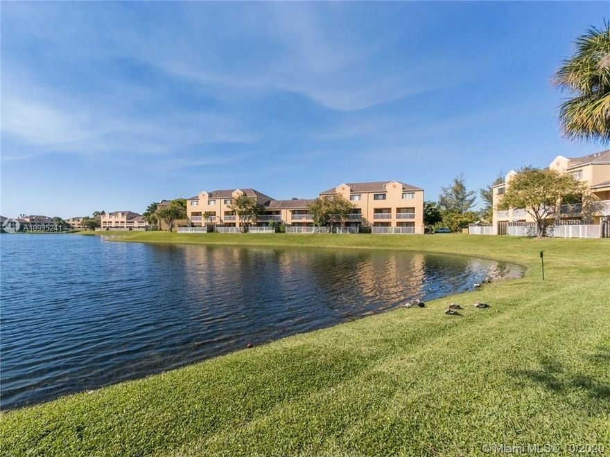 Beautifully renovated condo in Villas at Lakeview, 2 bedroom and 2 baths. Great Community and Great Location, closed to school, restaurants, beaches. Over looking the lake. Will be available the 1 of December. Association approval required, Income must be at least 2.5 times the monthly rent. - At least 1 applicant must have a credit score 640 or greater - Credit report may not have any derogatory rental info, judgments, or collections within 5 years - Criminal history cannot have any felonies, fraud, theft, forgery, or drugs within 10 will be denied. Exceptional unit in first floor. This unit is Tenant occupied until November 30, will be available on December 1,2020.