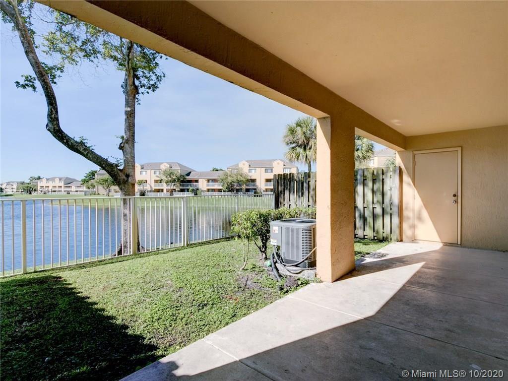 VILLAS AT LAKEVIEW CONDO - Residential Lease