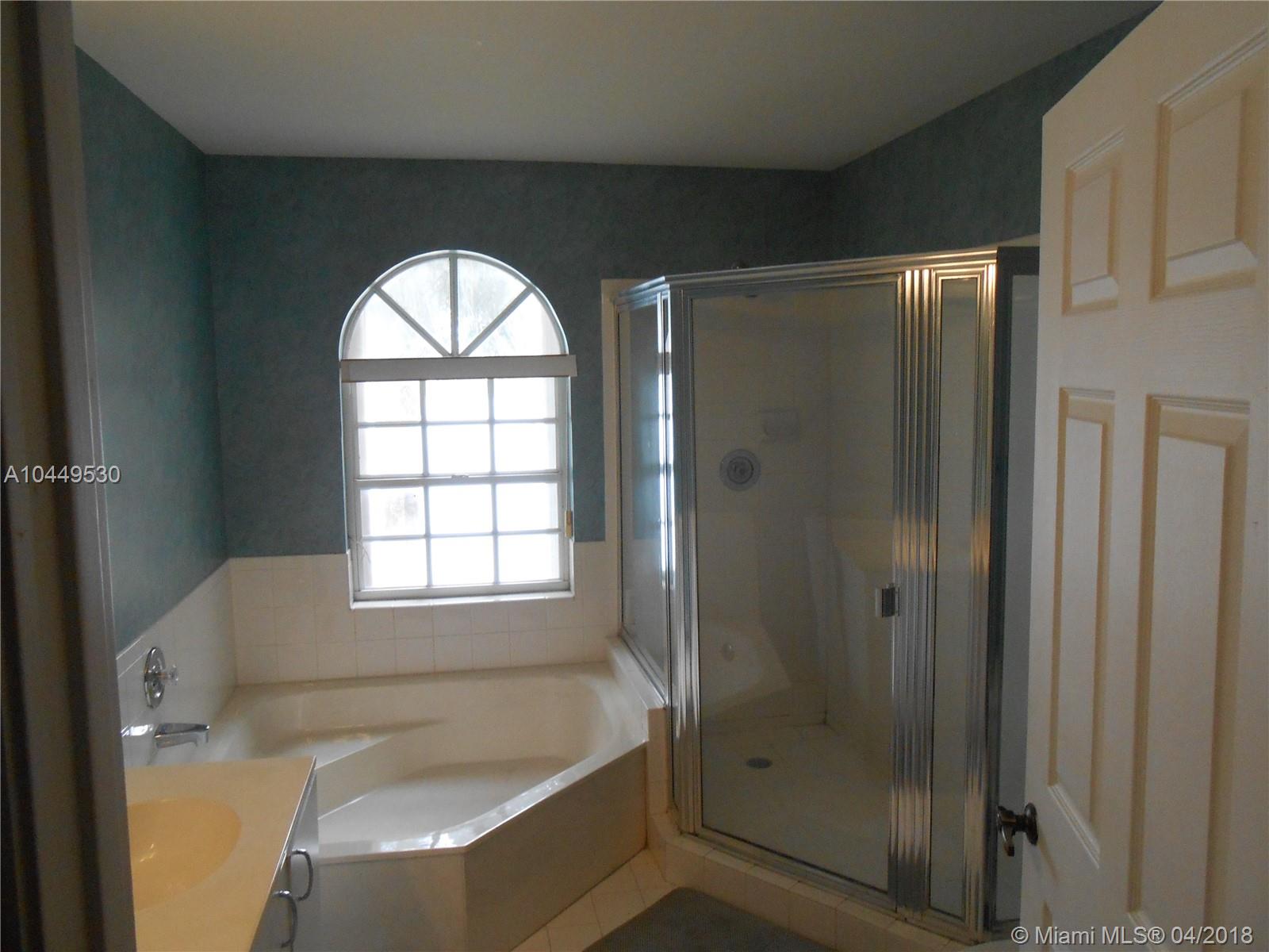 REGATTA POINTE CONDO NO T - Residential Lease