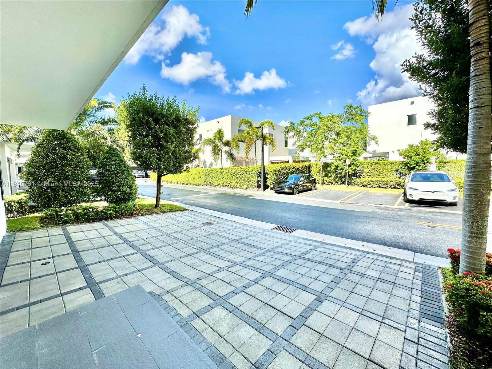 7459 NW 97th Ct