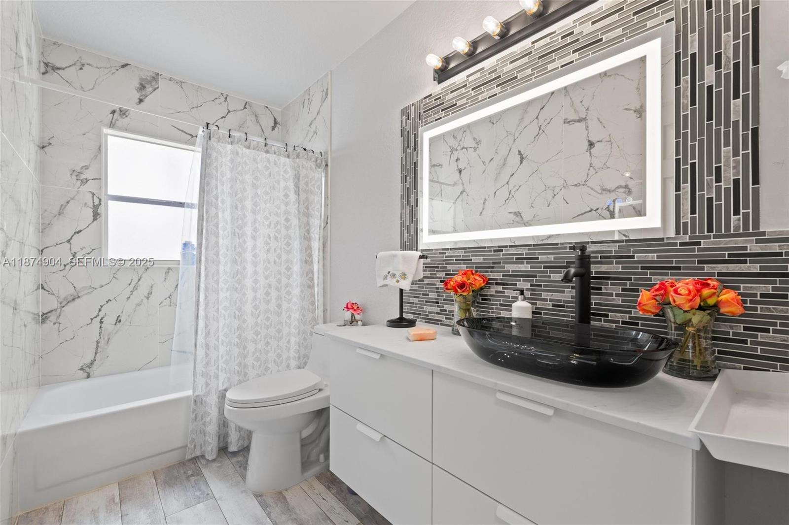 LAGO MAR SOUTH 1ST ADDN - Residential