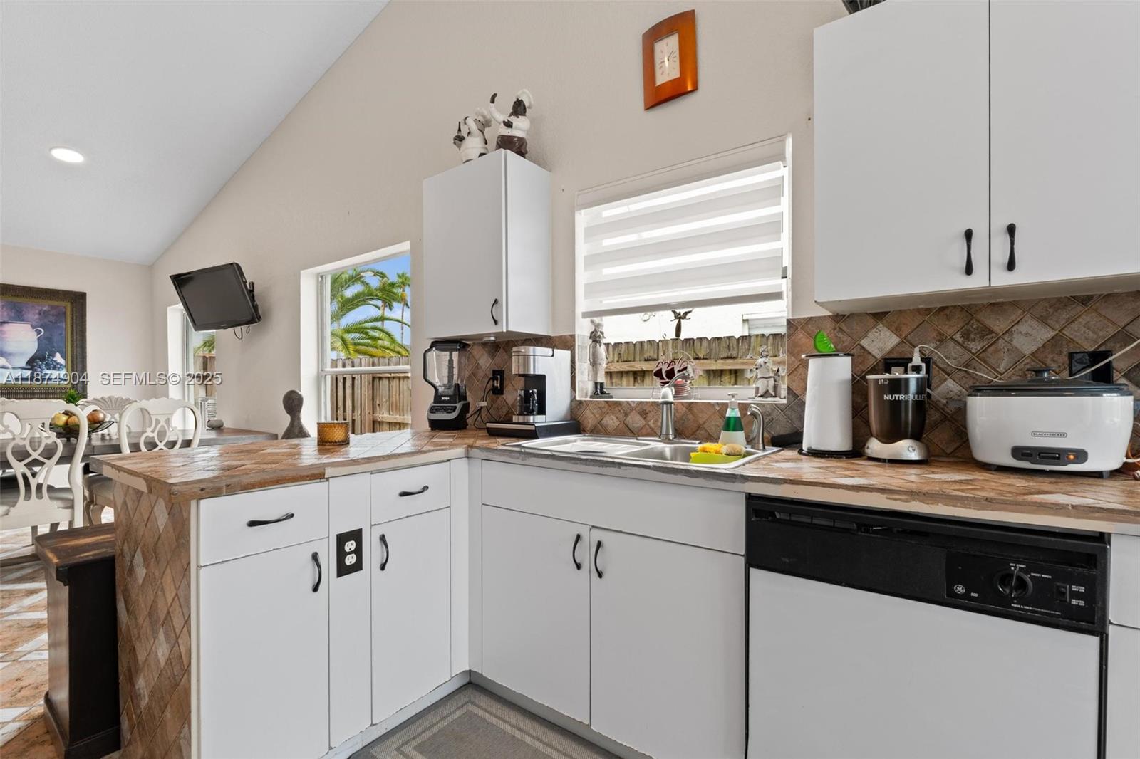 LAGO MAR SOUTH 1ST ADDN - Residential