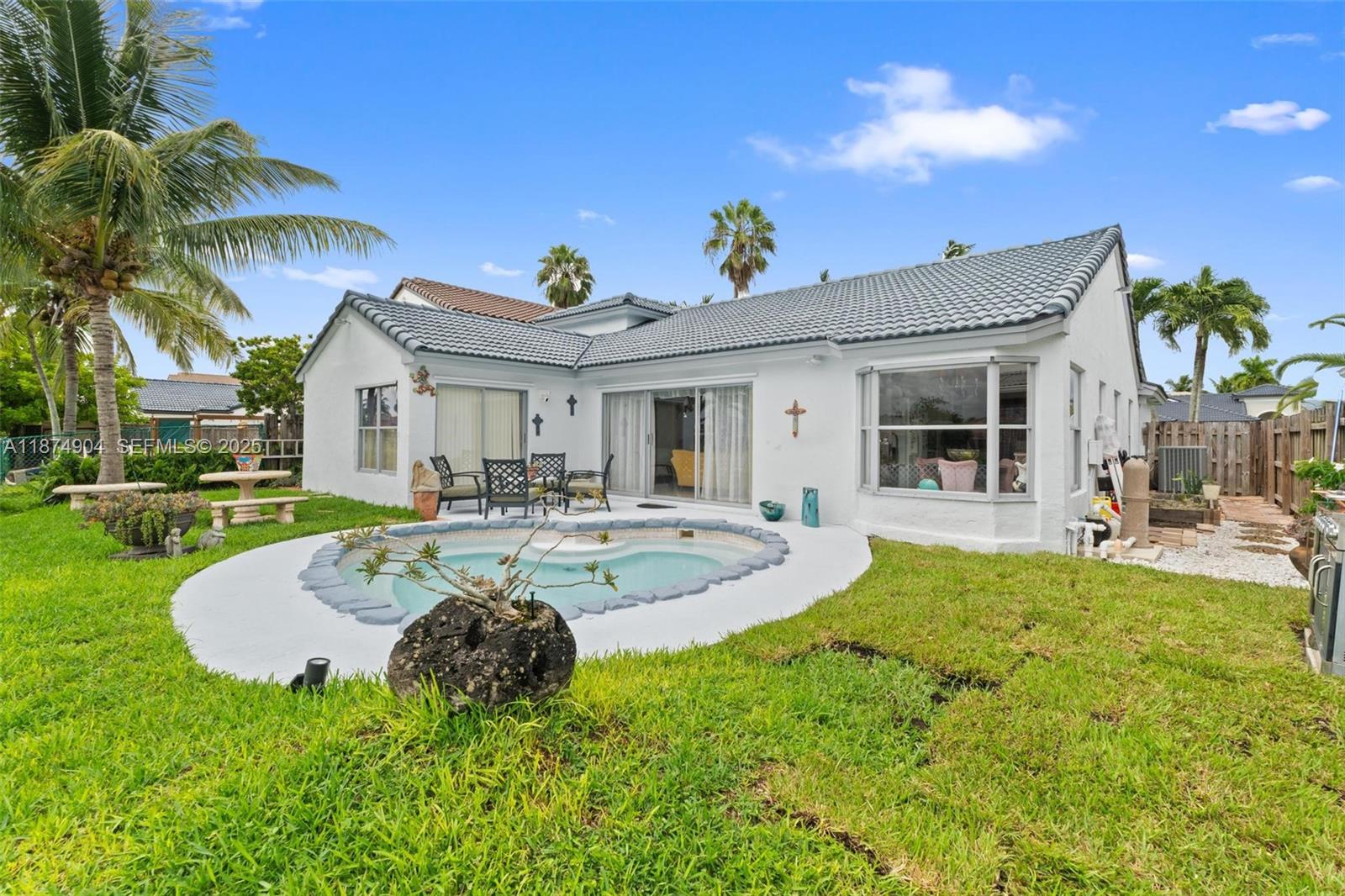 LAGO MAR SOUTH 1ST ADDN - Residential