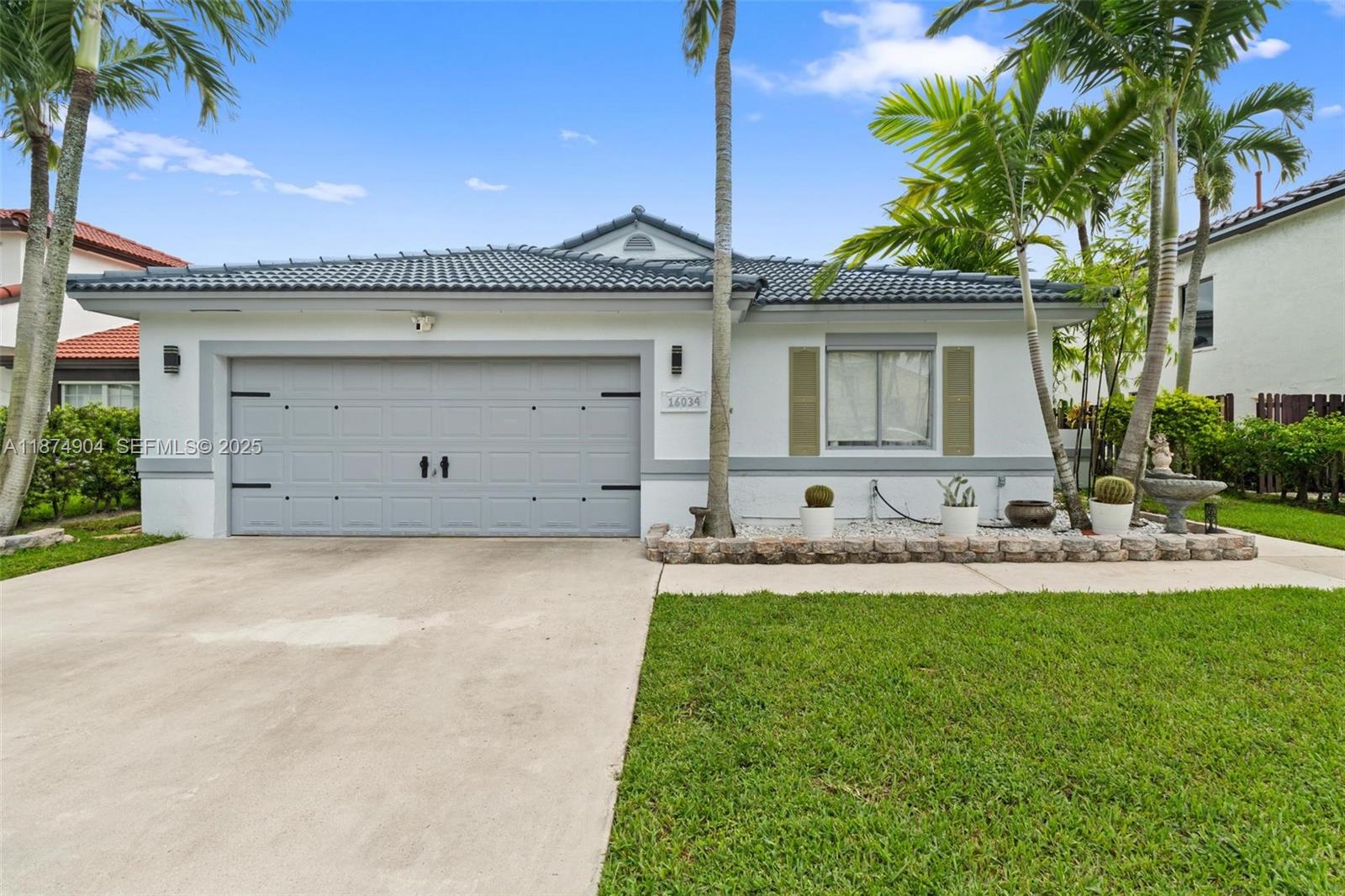 LAGO MAR SOUTH 1ST ADDN - Residential