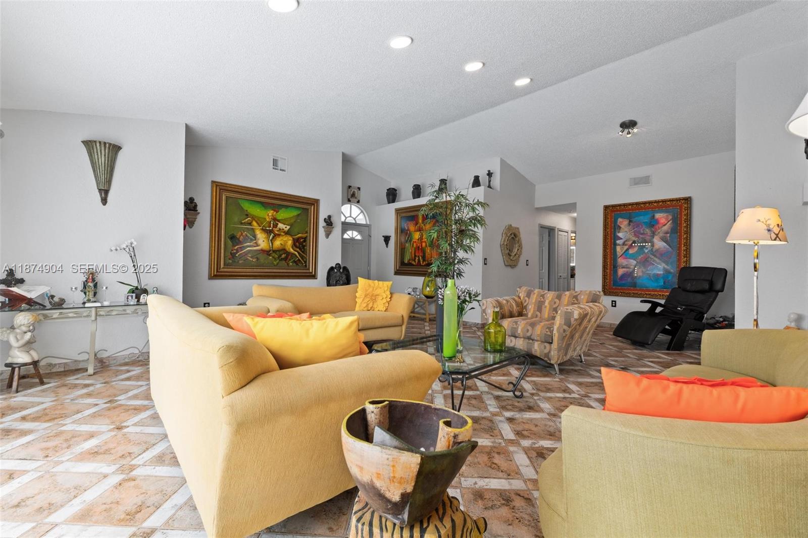 LAGO MAR SOUTH 1ST ADDN - Residential