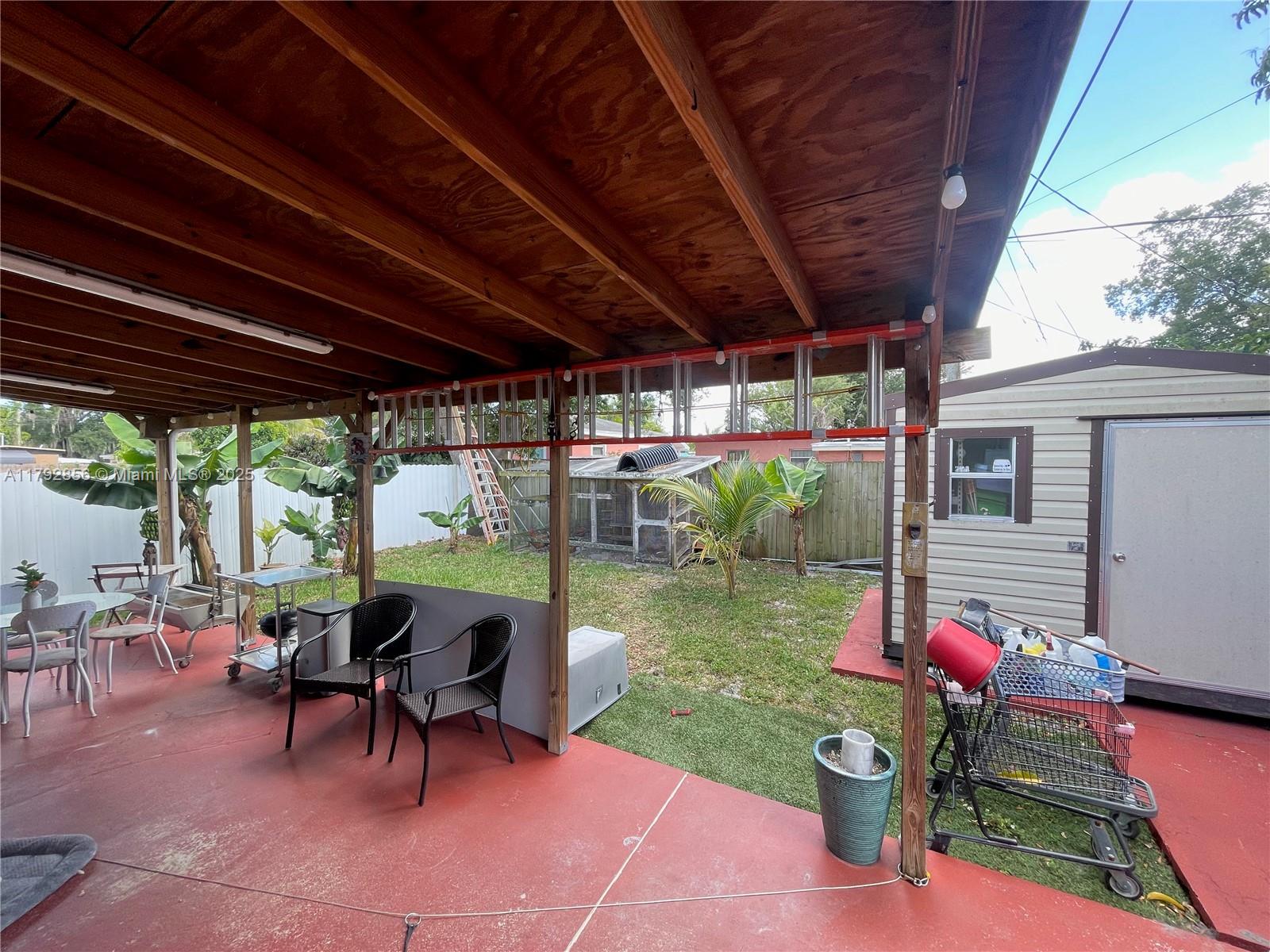EVERGLADES AVE HTS ADDN - Residential
