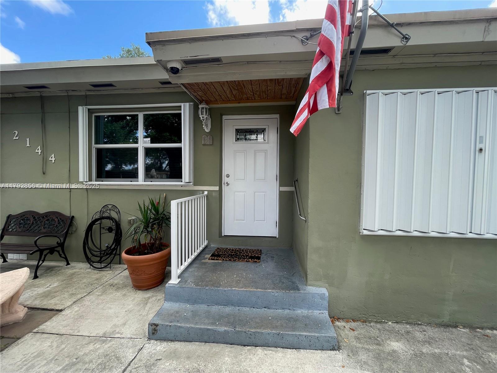 2144 NW 85th St